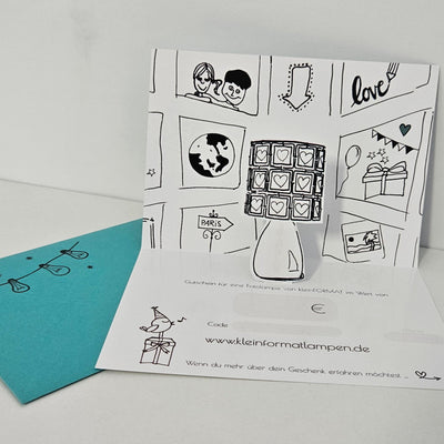 Aufgeklappte Geschenkgutschein Karte mit Doodle Zeichnung von Lampe