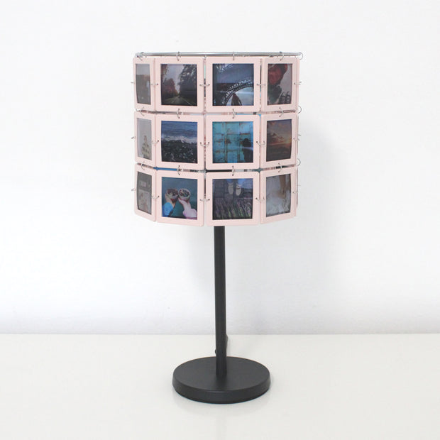 Personalisierte Fotolampe kleinNELLI- Diarahmen Rosa - 30 eigene Fotos in Originalfarbe
